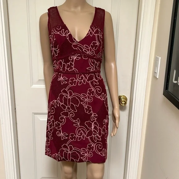 moulinette soeurs embroidered dress Anthropologie Moulinette Soeurs Versailles Lace Dress